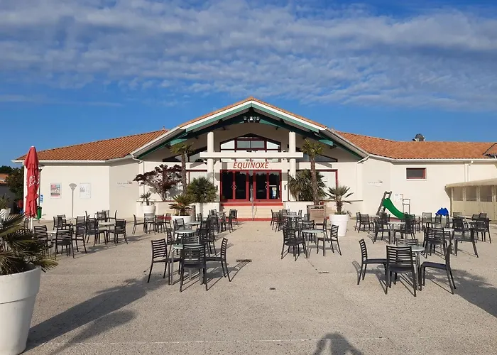 La Palmyre - - Mobil 3 Ch Luxueux De 40m2 - Grand Emplacement Dans Village Loisirs 4 Etoiles - 