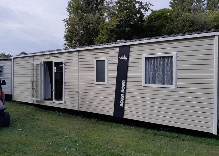 Кемпинг La Palmyre - - Mobil 3 Ch Luxueux De 40m2 - Grand Emplacement Dans Village Loisirs 4 Etoiles - 