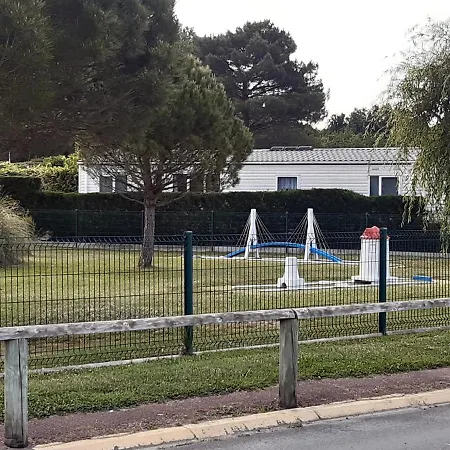 Campsite Les Charmettes: Spacious Mobile In 4-star Leisure Village