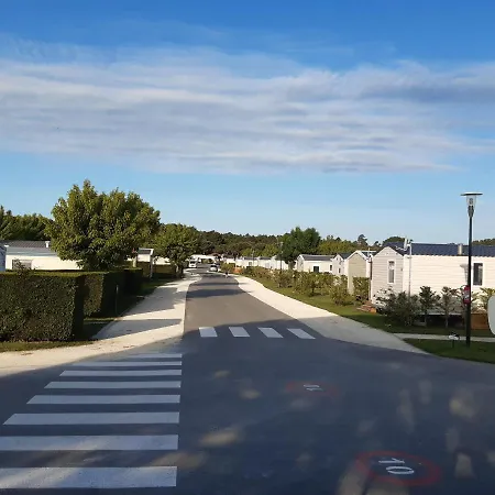 La Palmyre - - Mobil 3 Ch Luxueux De 40m2 - Grand Emplacement Dans Village Loisirs 4 Etoiles - 