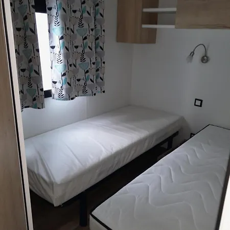 Les Charmettes: Spacious Mobile In 4-star Leisure Village * Les Mathes