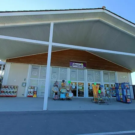 Campsite Les Charmettes: Spacious Mobile In 4-star Leisure Village Les Mathes