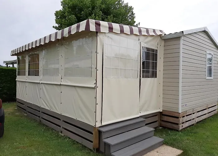 Campsite Les Charmettes: Spacious Mobile In 4-star Leisure Village Les Mathes