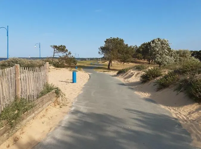 Les Charmettes: Spacious Mobile In 4-star Leisure Village * Les Mathes