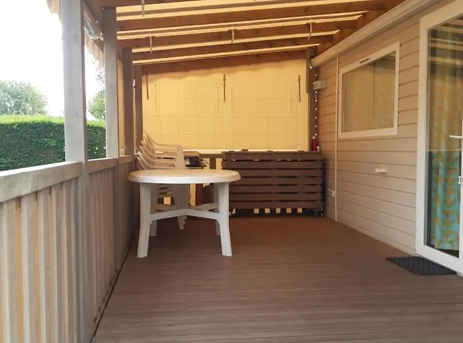 Campsite Les Charmettes: Spacious Mobile In 4-star Leisure Village