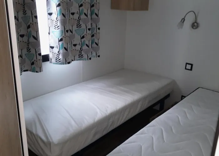 Les Charmettes: Spacious Mobile In 4-star Leisure Village * Les Mathes