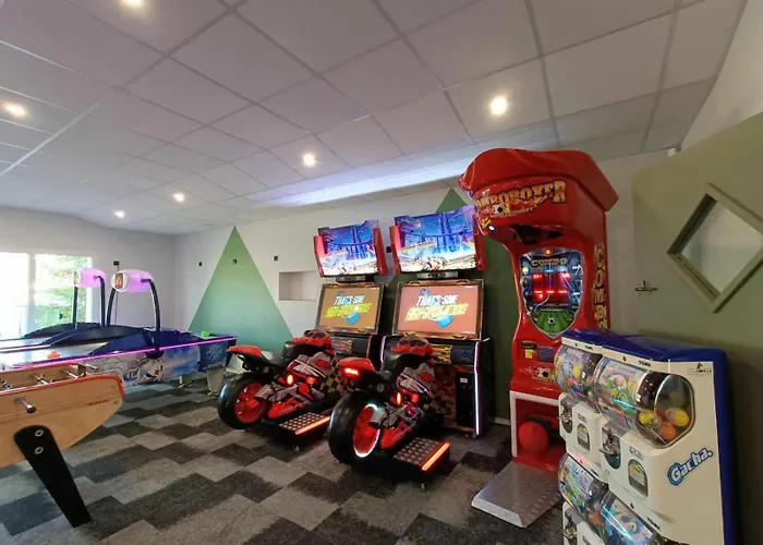 Les Charmettes: Spacious Mobile In 4-star Leisure Village * Les Mathes